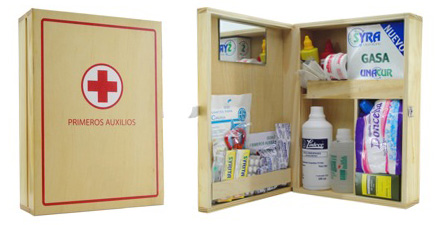 Botiquin de madera 36,5x27x10 cm (27 productos). Codigo: B10-253